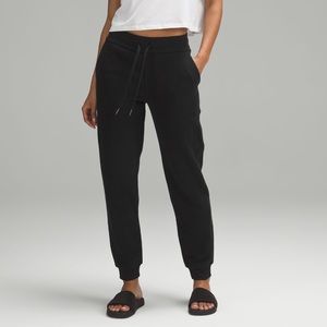 Lululemon Scuba High-Rise Jogger Full-length